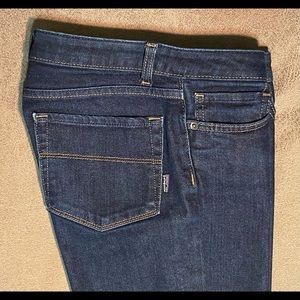 Women’s PATAGONIA Organic Cotton Dark Wash Jean 25